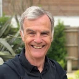 Portrait image of Tim Cummins