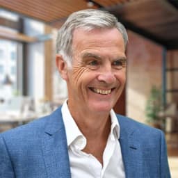 Portrait image of Tim Cummnins