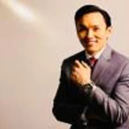 Portrait image of Sam Ong
