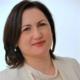 Portrait image of Anca Plovie